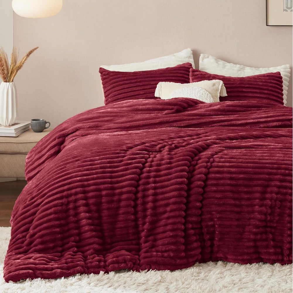 image:imageBedsure Queen Fluffy Comforter Set GentleSoft 3 Pieces Luxury Fleece Bed Olive Green Bedding Cozy Room Decor Aesthetic 1 Queen Bed Comforter 90x90 and 2 Pillowcases 20x2615 Dark Red