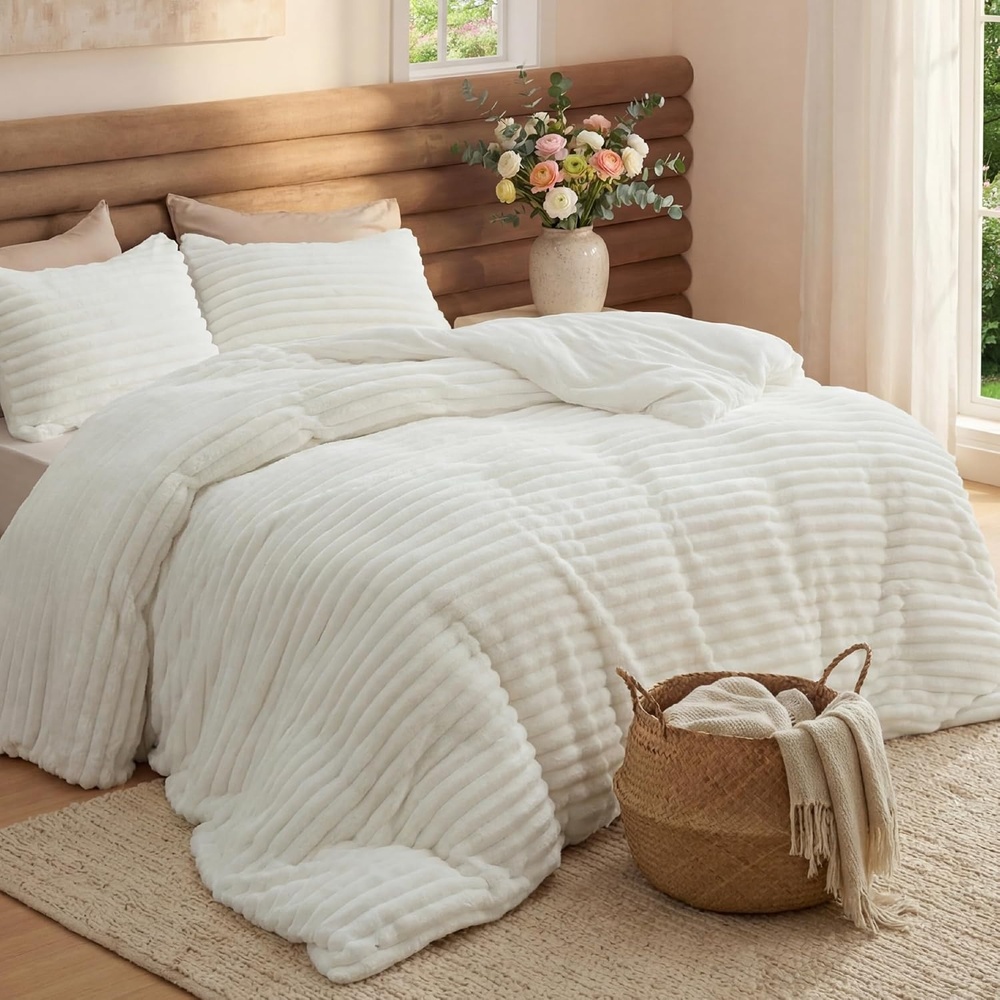 image:imageBedsure Queen Fluffy Comforter Set  GentleSoft 3 Pieces Luxury Fleece Bed Olive Green Bedding Cozy Room Decor Aesthetic 1 Queen Bed Comforter 90x90 and 2 Pillowcases 20x2601  Cream White
