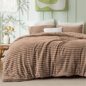 Bedsure Queen Fluffy Comforter Set – GentleSoft 3 Pieces Luxury Fleece Bed Olive Green Bedding, Cozy Room Decor Aesthetic, 1 Queen Bed Comforter (90″x90″) and 2 Pillowcases (20″x26″)(09 – Warm Taupe)