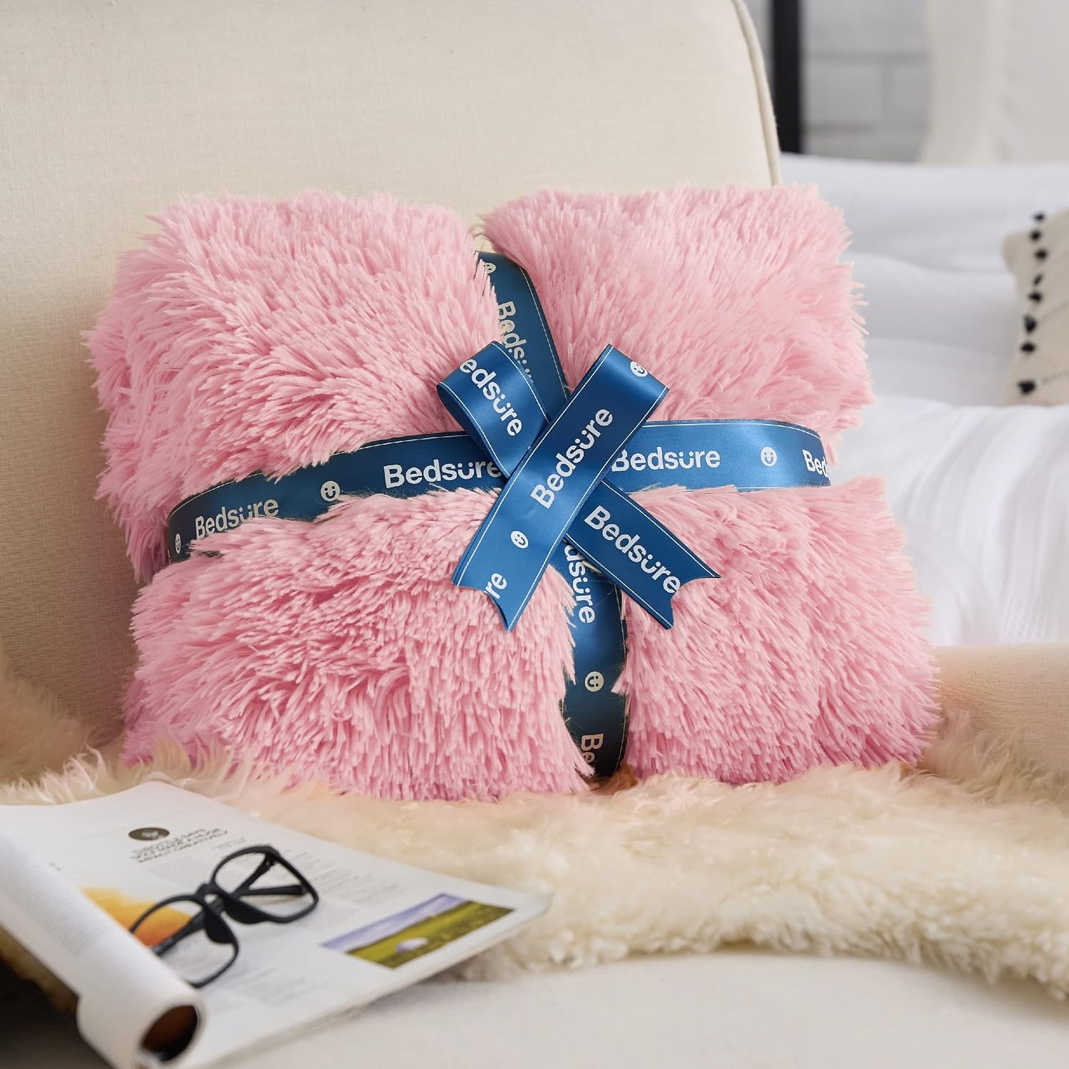 image:imageBedsure Faux Fur Fluffy Fleece Sherpa Blanket Couch Throw Grey 50x6004 Pink