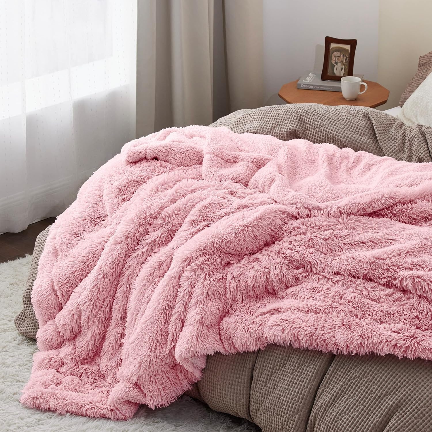 image:imageBedsure Faux Fur Fluffy Fleece Sherpa Blanket Couch Throw Grey 50x6004 Pink