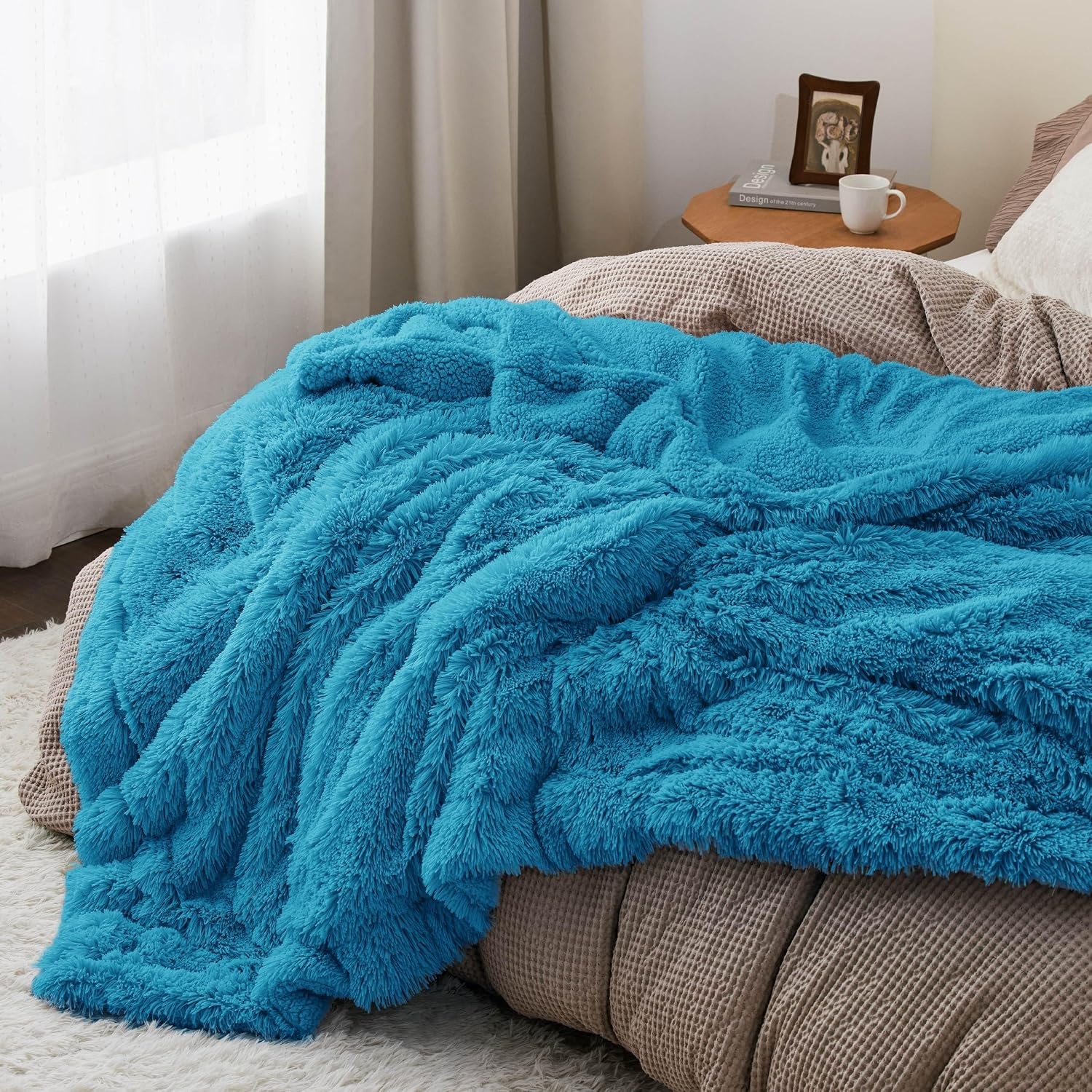 image:imageBedsure Faux Fur Fluffy Fleece Sherpa Blanket Couch Throw Grey 50x6021 Bright Blue