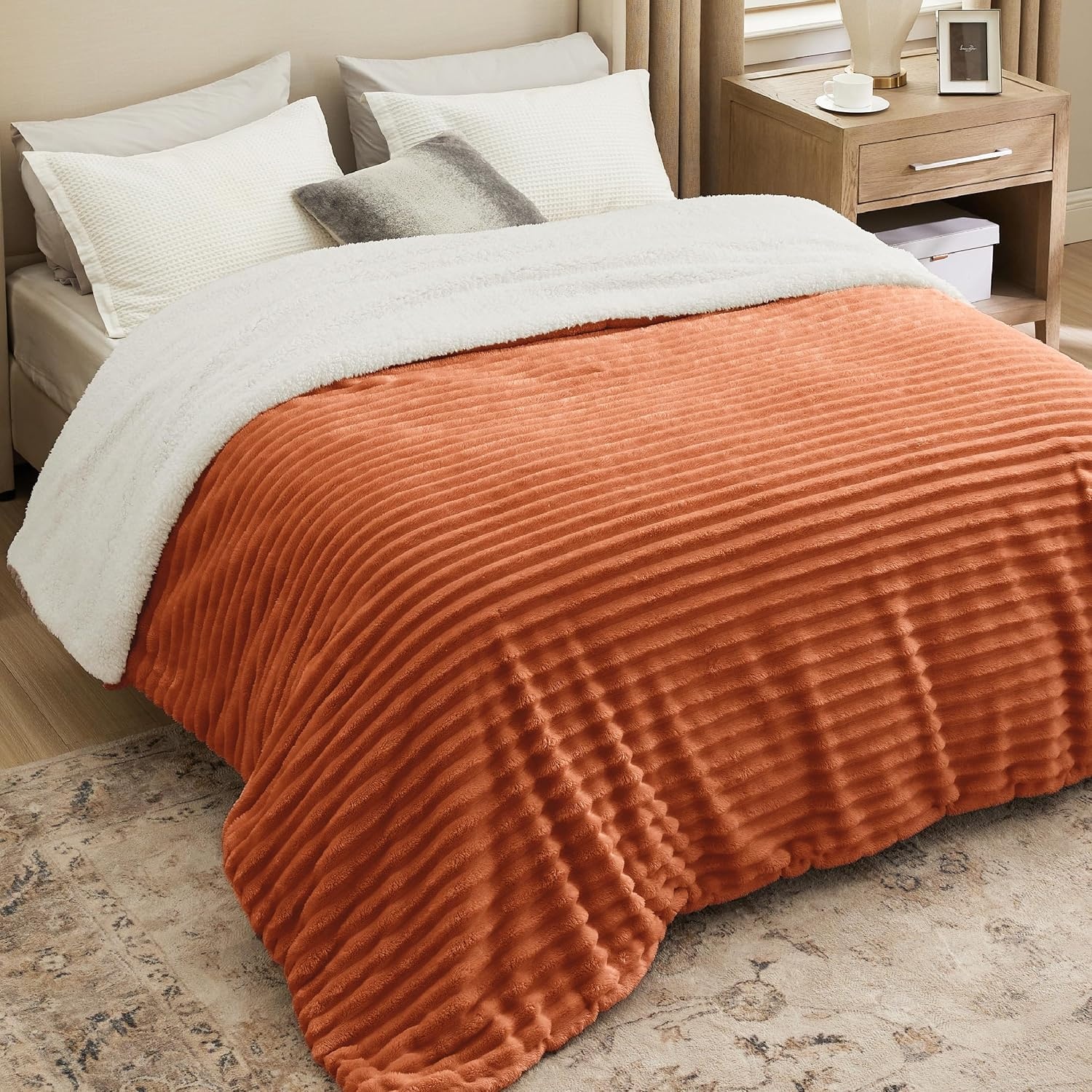 image:imageBedsure Soft Sherpa Blanket Fluffy Throw Gift Beige 50x6000 Burnt Orange