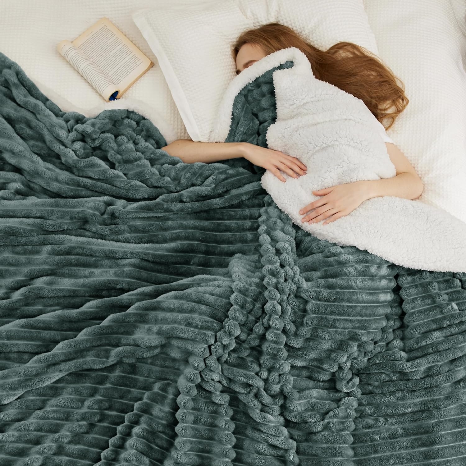 image:imageBedsure Soft Sherpa Blanket Fluffy Throw Gift Beige 50x6004 Dark Green