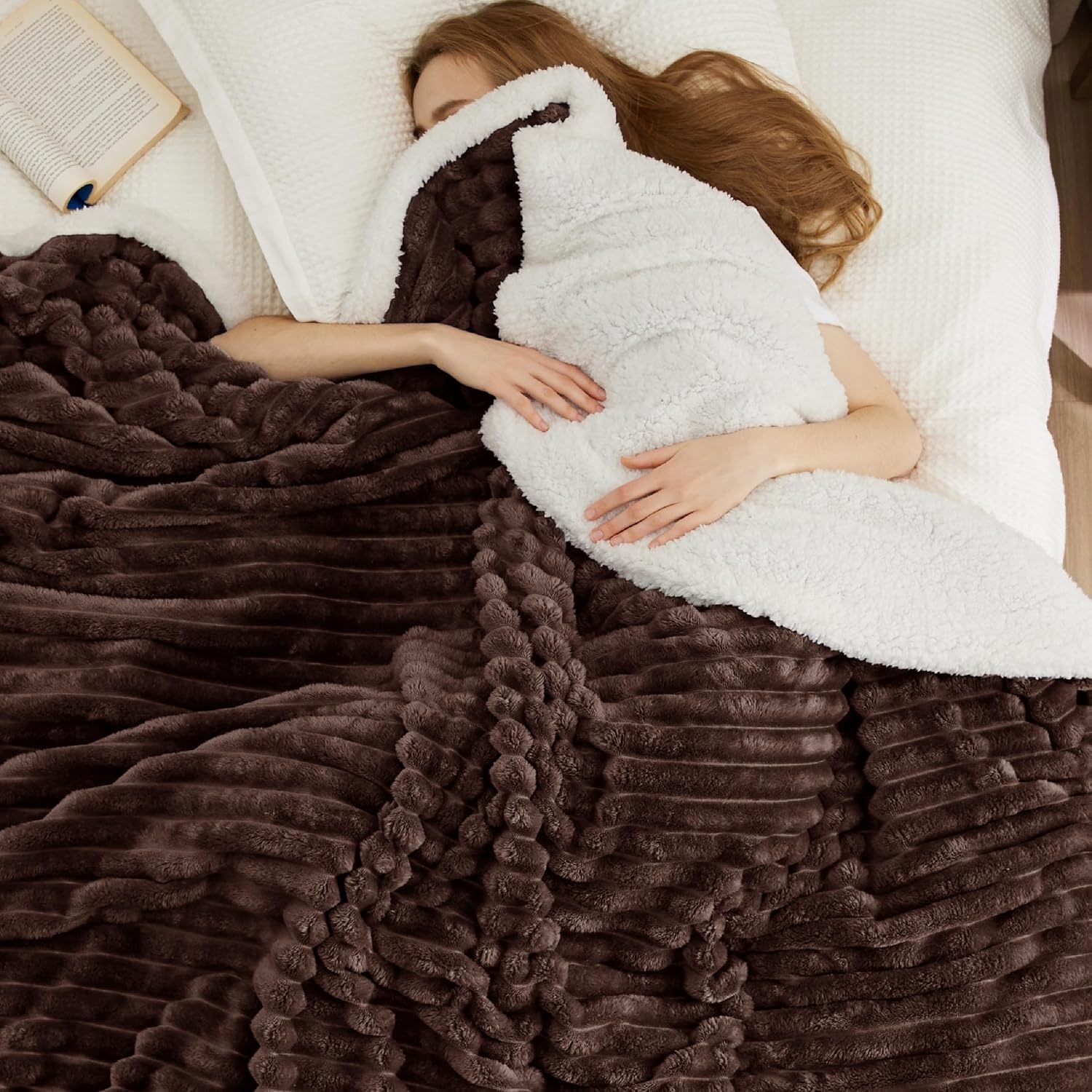image:imageBedsure Soft Sherpa Blanket Fluffy Throw Gift Beige 50x6008 Dark Brown