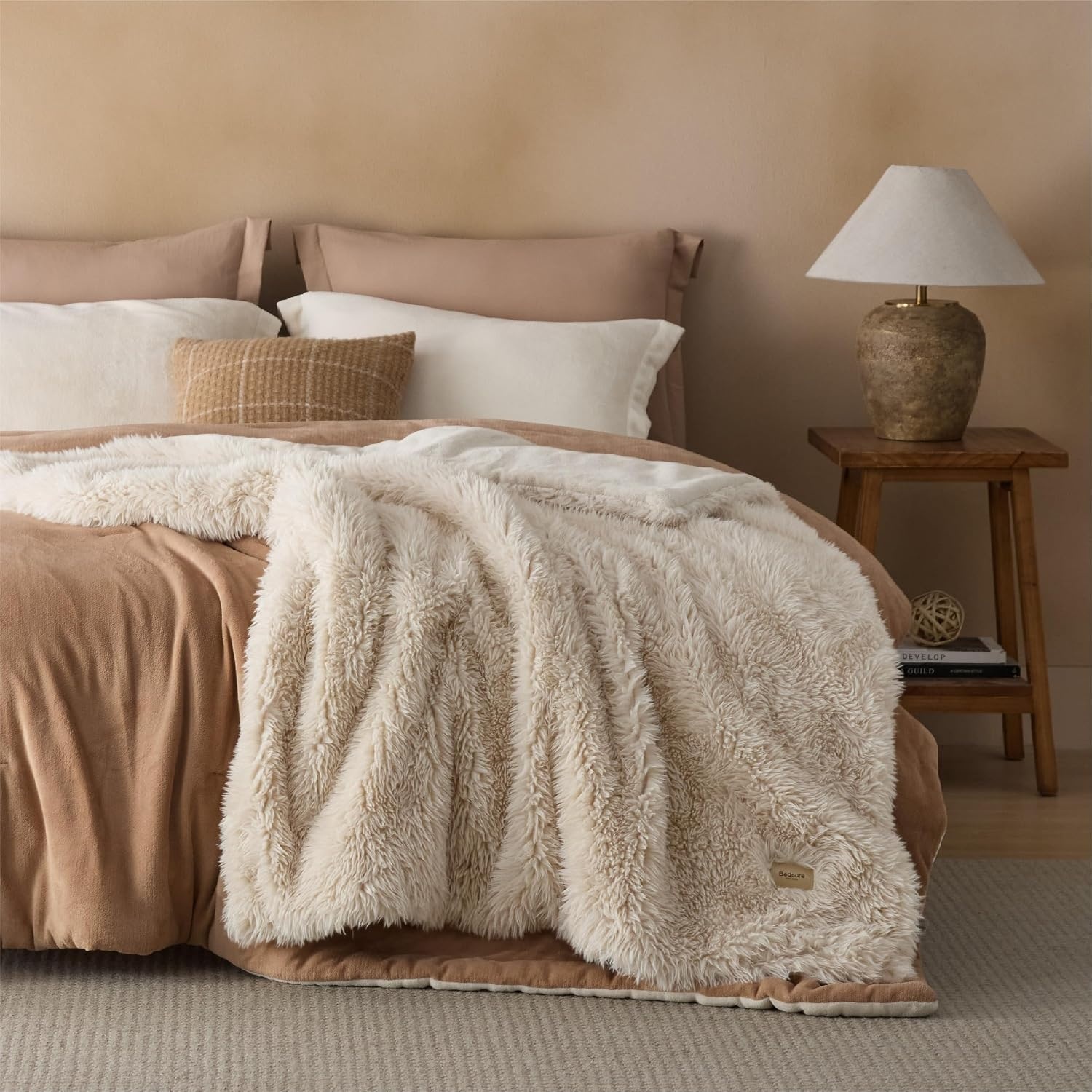 image:imageBedsure Faux Fur White Throw Blanket Fluffy Soft Shaggy Reversible03 Beige