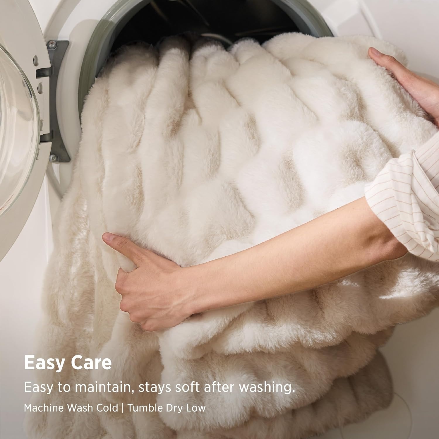 image:imageBedsure Soft DoubleSided Faux Fur Throw Blanket Light Brown 50x60Light Beige