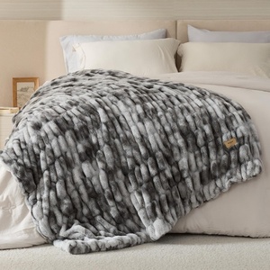Bedsure Soft Double-Sided Faux Fur Throw Blanket, Light Brown, 50″x60″(Tie-dye Grey)