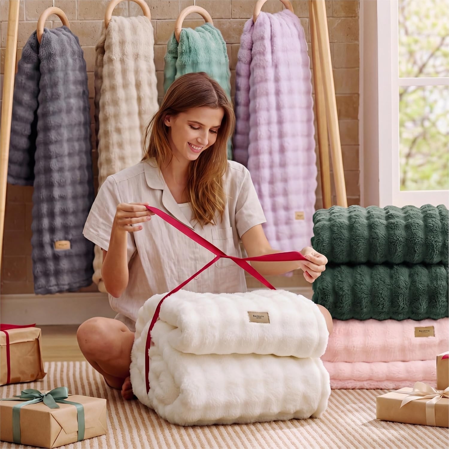 image:imageBedsure 3D Cloud Bubble Fleece Twin Blanket for Bed Burnt Orange 6080Dark Green
