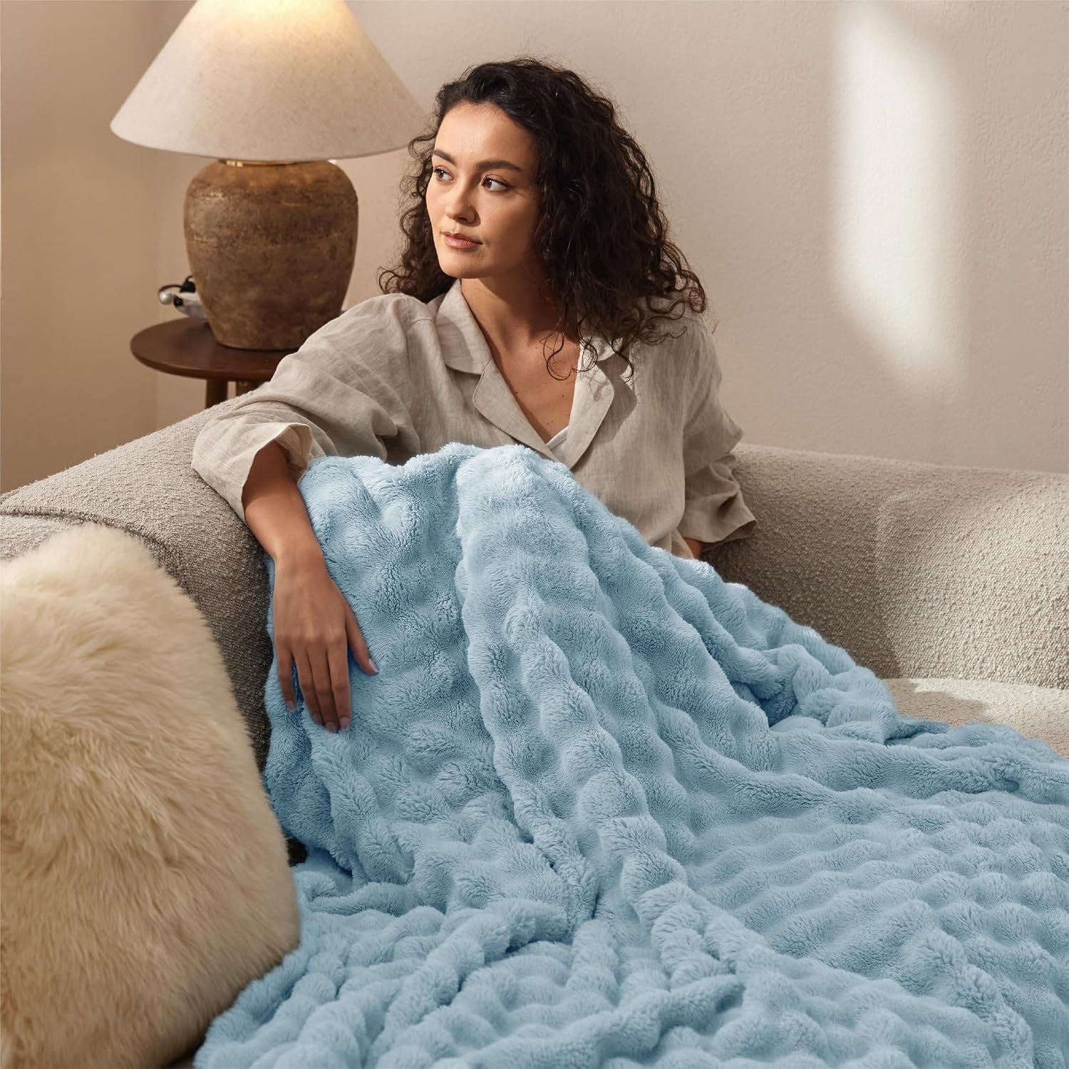 image:imageBedsure 3D Cloud Bubble Fleece Twin Blanket for Bed Burnt Orange 6080Light Blue