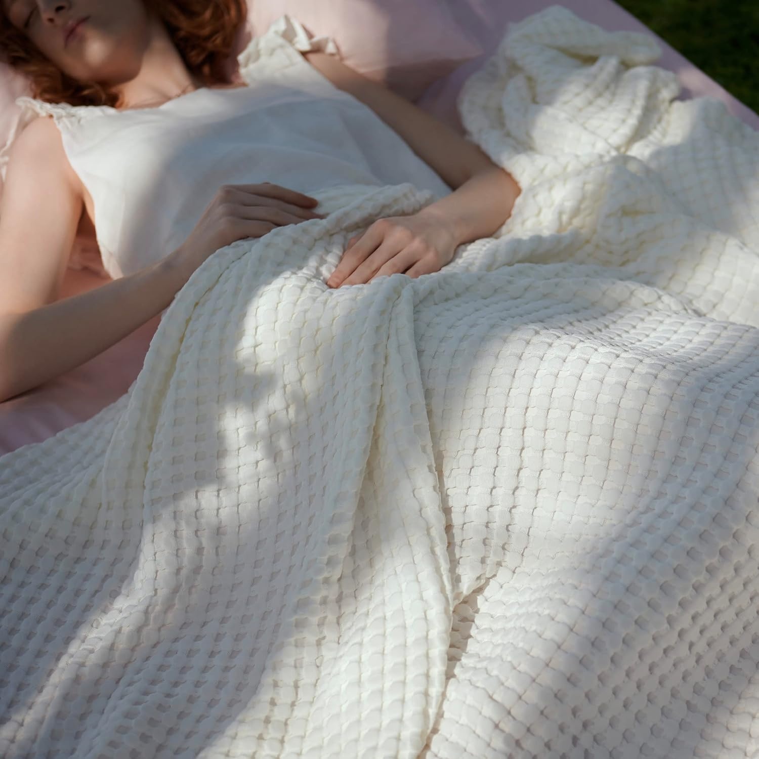 image:imageBedsure Cooling Cotton Waffle Blanket Bundle Cooling Sheets Queen