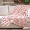 Bedsure 3D Cloud Bubble Fleece Twin Blanket for Bed, Burnt Orange, 60″×80″(02 Light Pink)