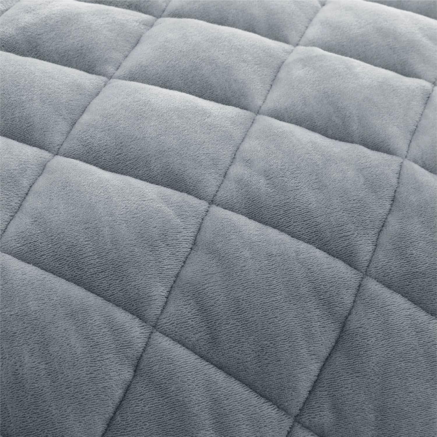 image:imageBedsure Quilted Heated Blanket Queen Size Filled for Extra Warmth Taupe08 Formal Gray Diamond